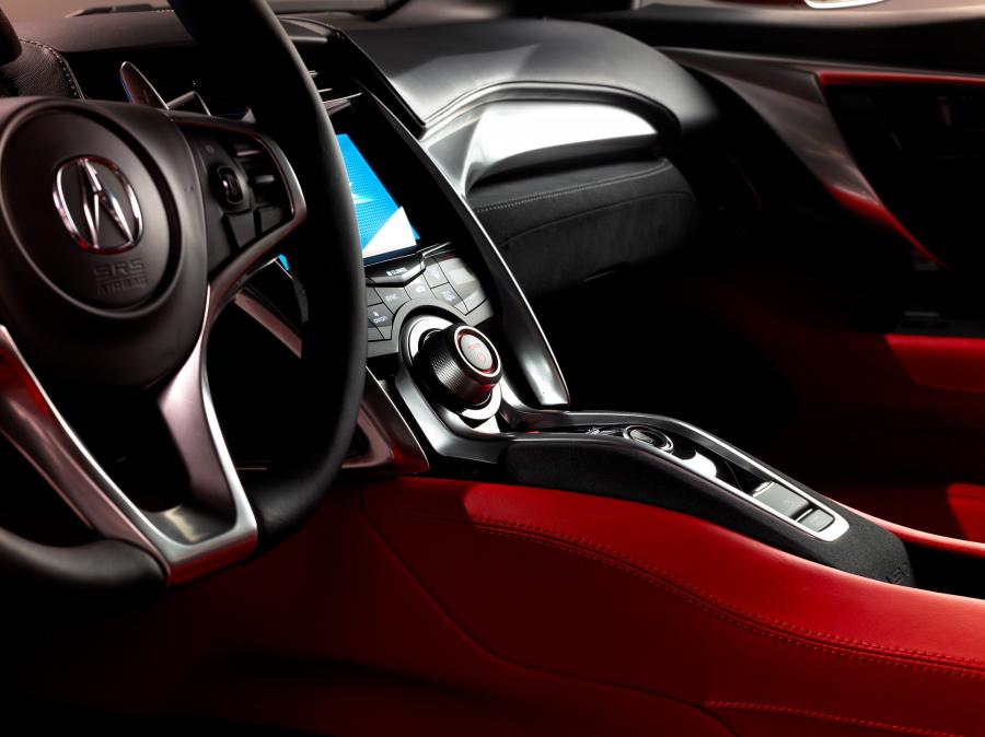 Детали интерьера Acura NSX 2016 года  (NA) (фото 269 из 286)